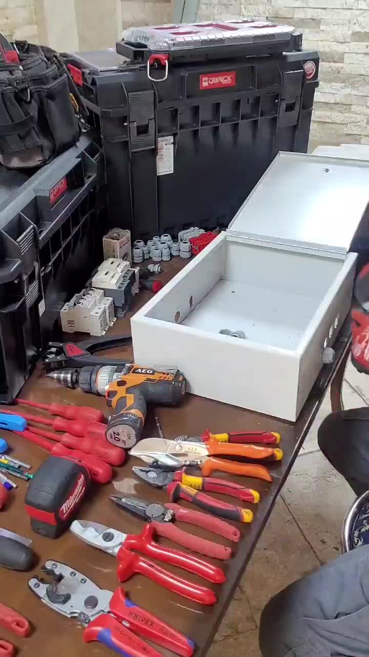 برقکار صنعتی و ساختمانی|خدمات پیشه و مهارت|بابل, |دیوار