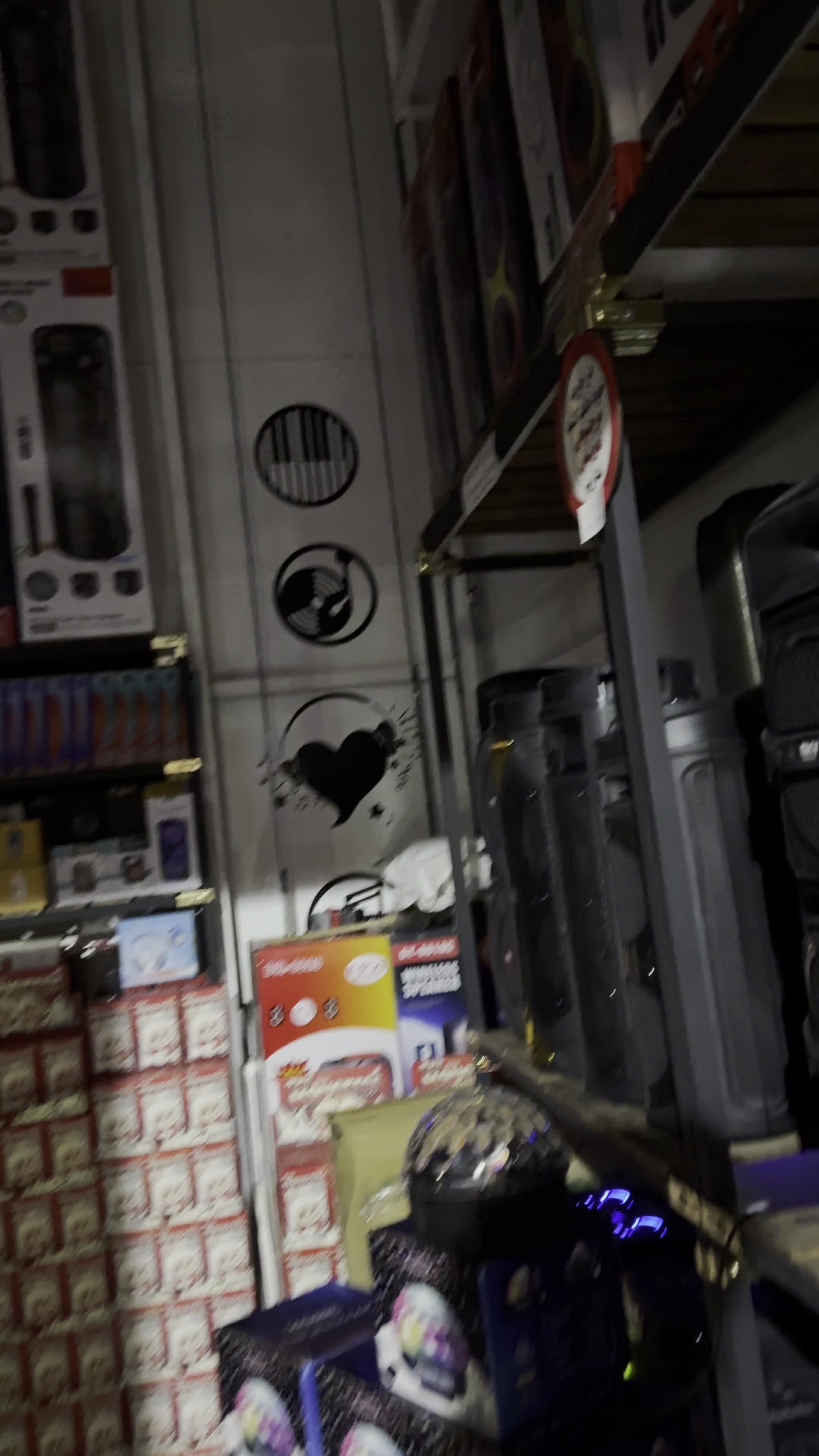 اسپیکر با رقص نور (فروشگاه پلاس)|سیستم صوتی خانگی|کرمانشاه, |دیوار