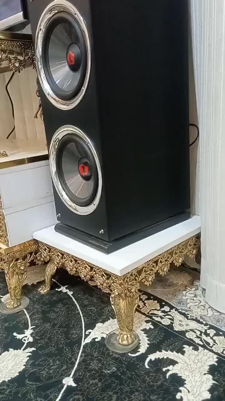 میز تی وی با پایه ها برنز اصل|مبلمان خانگی و میز عسلی|نورآباد, |دیوار