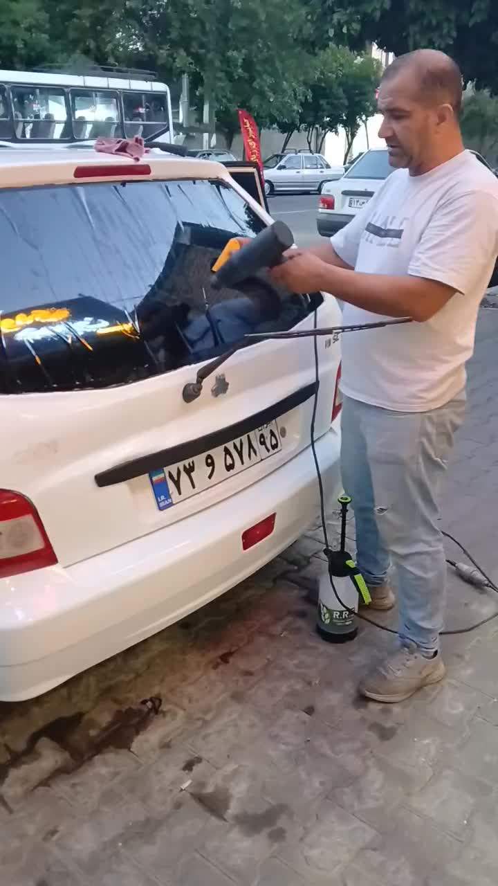 مرکز تخصصی شیشه دودی ،برچسب و شبرنگحسین|خدمات موتور و ماشین|گرگان, |دیوار