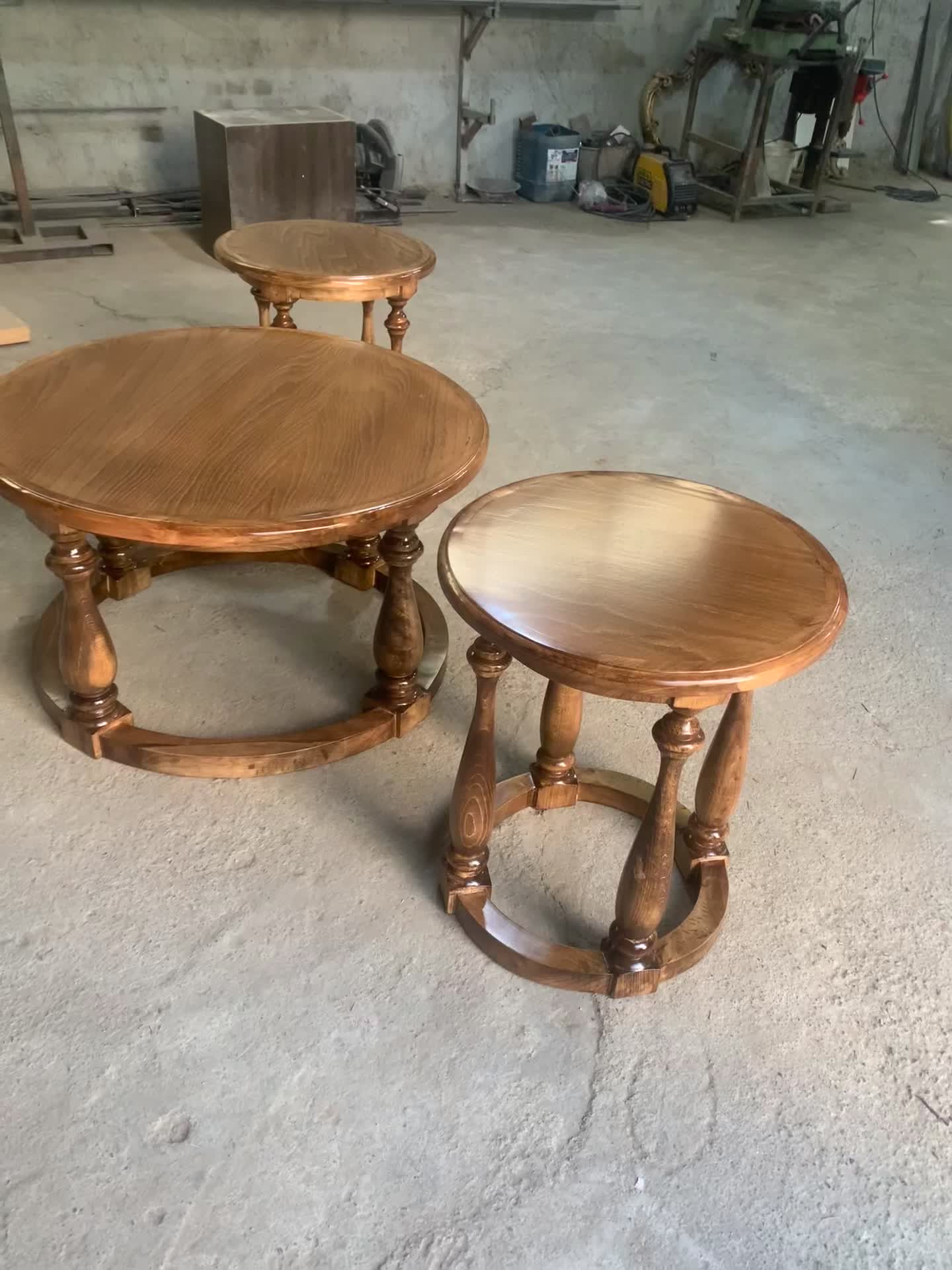 جلو مبلی و عسلی تمام چوب|مبلمان خانگی و میز عسلی|مرند, |دیوار