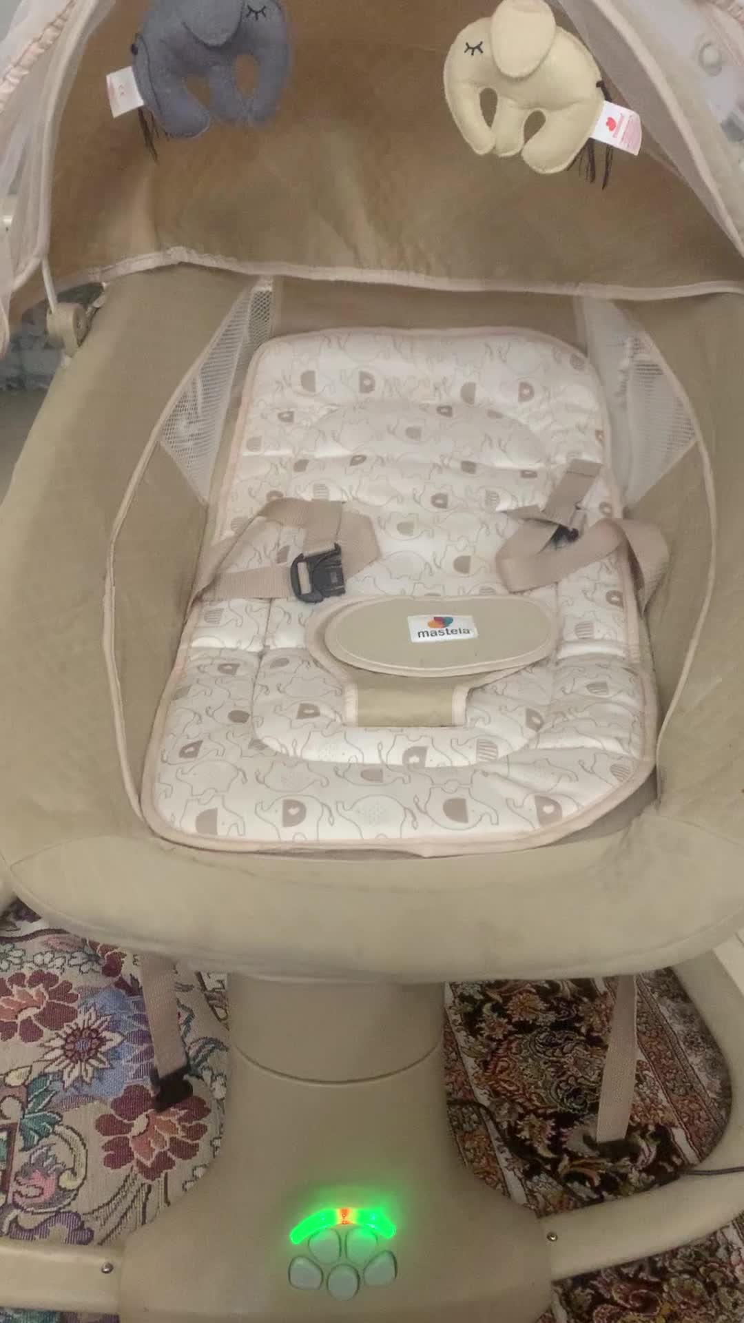 گهواره برقی ماستلا اصلی استفاده نشده مناسب سیسمونی|تخت و صندلی بچه|تهران, فدک|دیوار