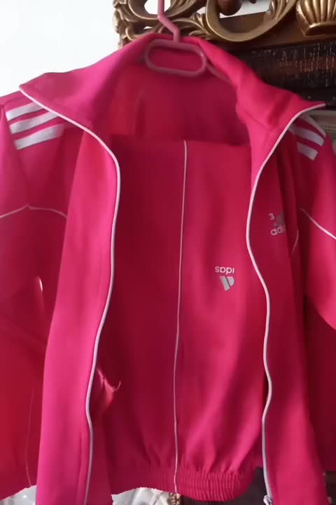 لباس ورزشی دخترانه آدیداس جنس و کیفیت بسیار عالی.|لباس|اصفهان, آفاران|دیوار