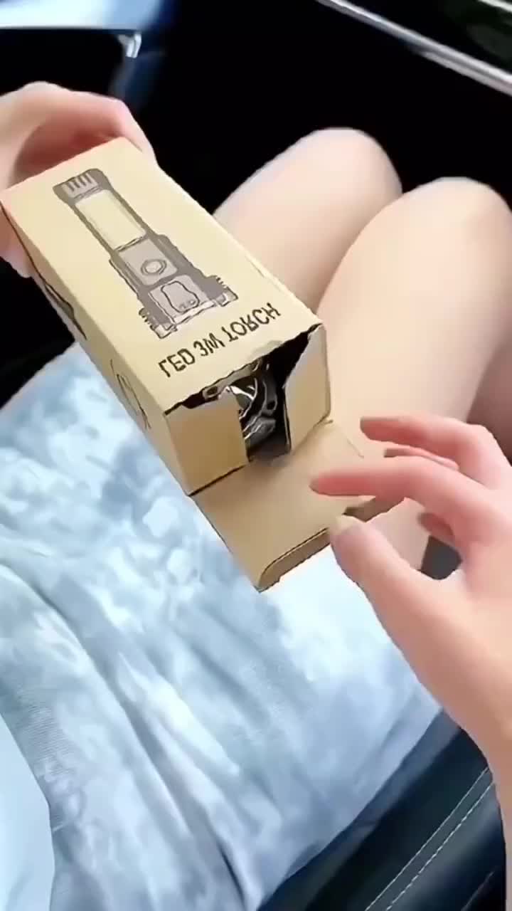 چراغ قوه اضطراری چند کاره|کوهنوردی و کمپینگ|شیراز, باغ تخت|دیوار