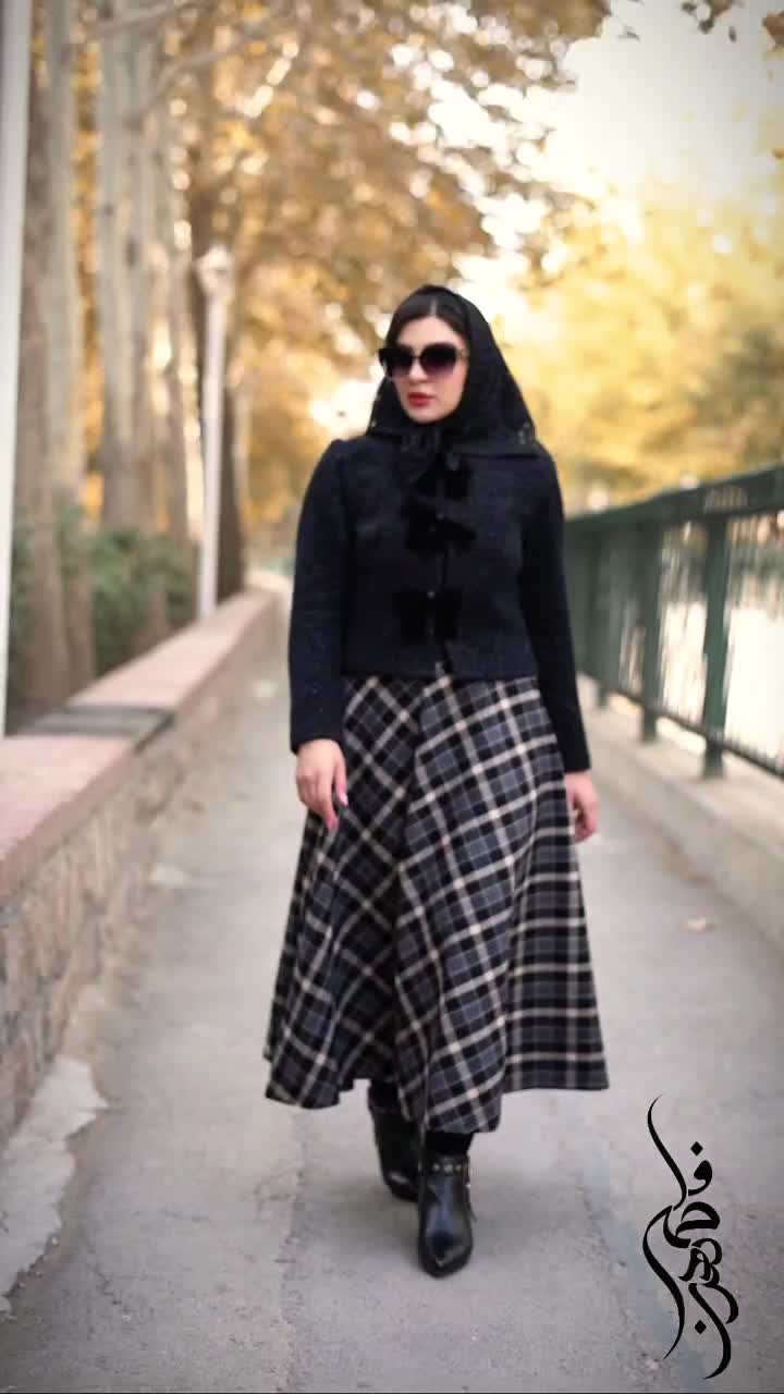 کراپ کت لمزور مشکی و دامن چهارخونه کشمیر|لباس|مشهد, عامل|دیوار