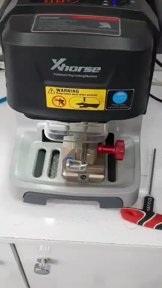 کلیدسازی قائم|خدمات موتور و ماشین|نظرآباد, نظرآباد|دیوار