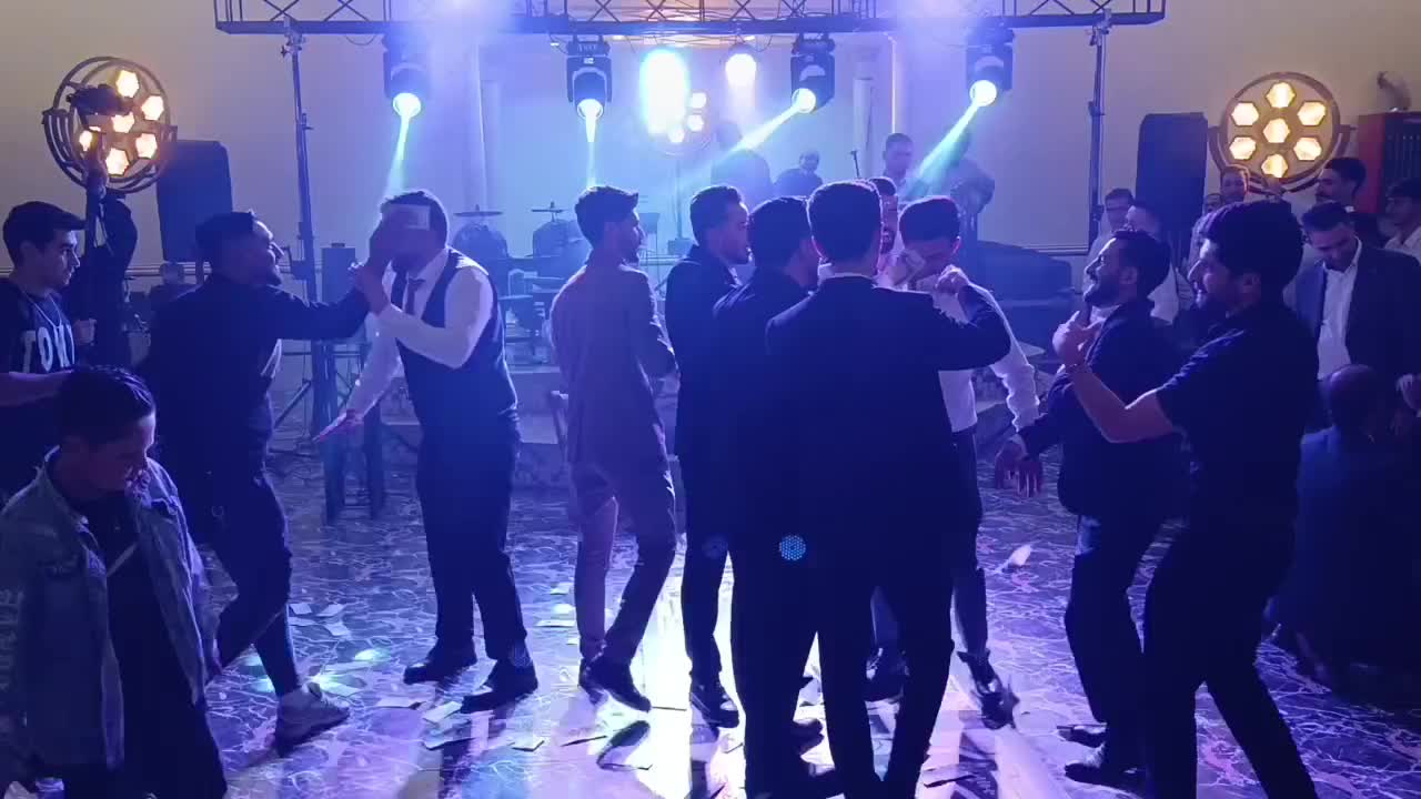 ارکستر کامل،دیجی خانم،مجری تالار(آینازموزیک)|خدمات پذیرایی، مراسم|زنجان, |دیوار