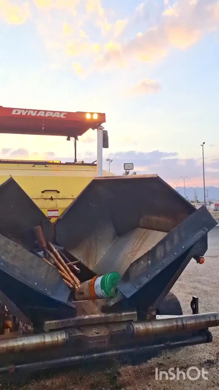 (اجاره )فینیشر غلطک آسفالت فنیشر قیرپاش غلتک|خدمات پیشه و مهارت|شیراز, فرهنگ شهر|دیوار