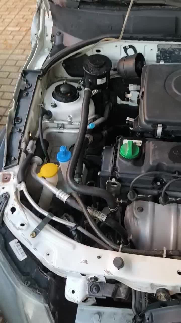 کوییک R. ۴۰۱. تصادفی|خودرو سواری و وانت|مشهد, طرق|دیوار