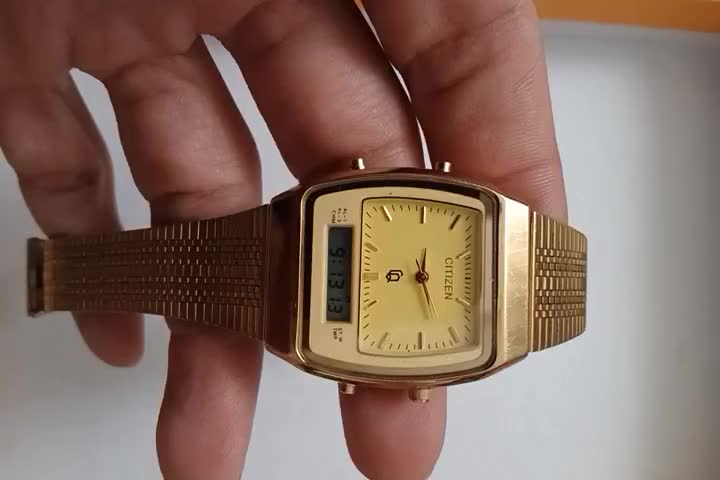 ساعت مچیدوزمانه سیتیزن|ساعت|پردیس, فاز ۲|دیوار