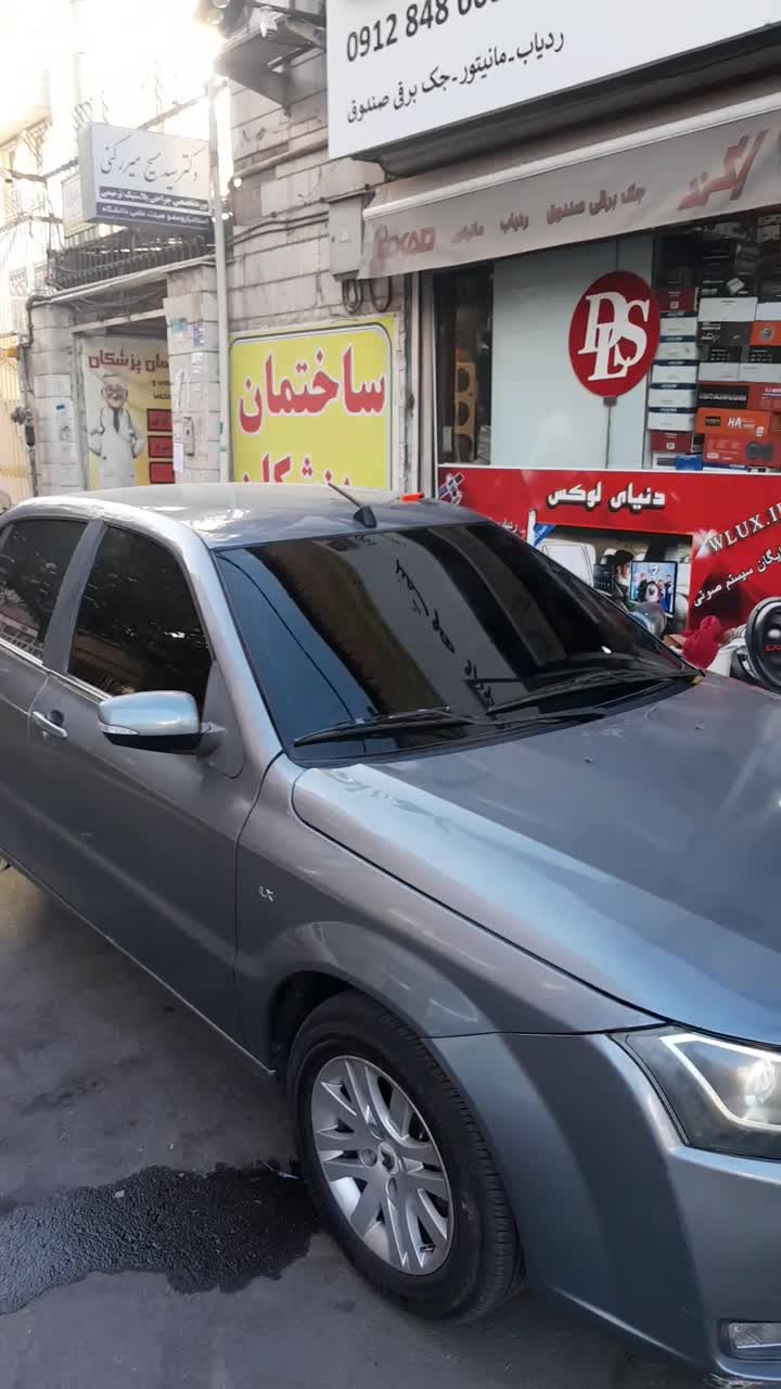 شیشه دودی و ردیاب خودرو (نصب در محل)|خدمات موتور و ماشین|تهران, ائمه اطهار|دیوار