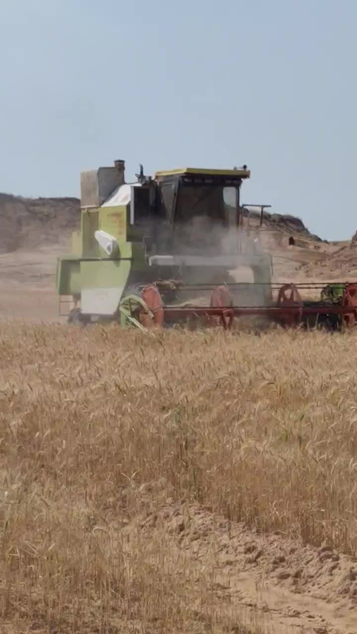 کمباین دوکاره کم کار و استثنائی مدل 84|خودرو سنگین|اشنویه, |دیوار