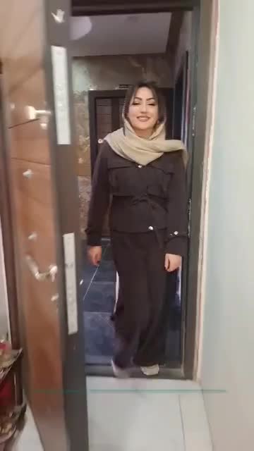 خدمات آموزشی در کلیه رشته های زیبایی خانوم ها|خدمات آرایشگری و زیبایی|فولادشهر, B2|دیوار