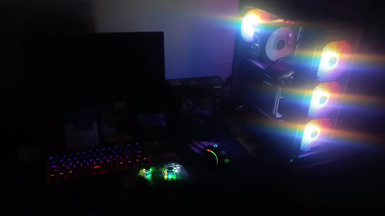 کیس گیمینگ با مانیتور و لوازمش|رایانه رومیزی|فسا, |دیوار