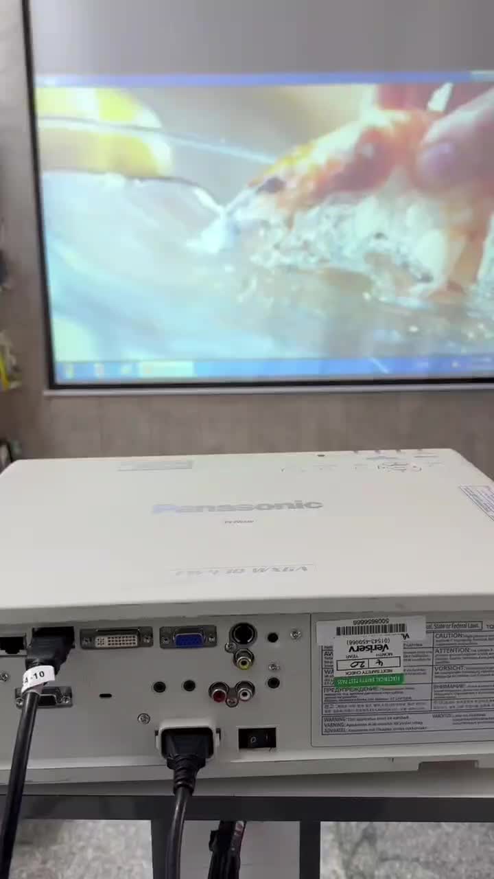 ویدئو پروژکتور panasonic ژاپنی|تلویزیون و پروژکتور|تهران, نیروی دریایی|دیوار