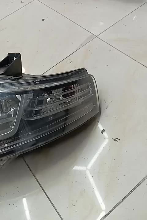 چراغ خودرو|قطعات یدکی و لوازم جانبی|قدس, شهرقدس|دیوار