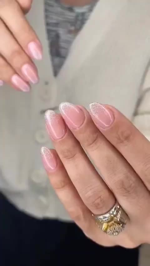 آموزش تخصصی و کاشت ناخن حرفهای بانوان|خدمات آرایشگری و زیبایی|بندر انزلی, معلم|دیوار