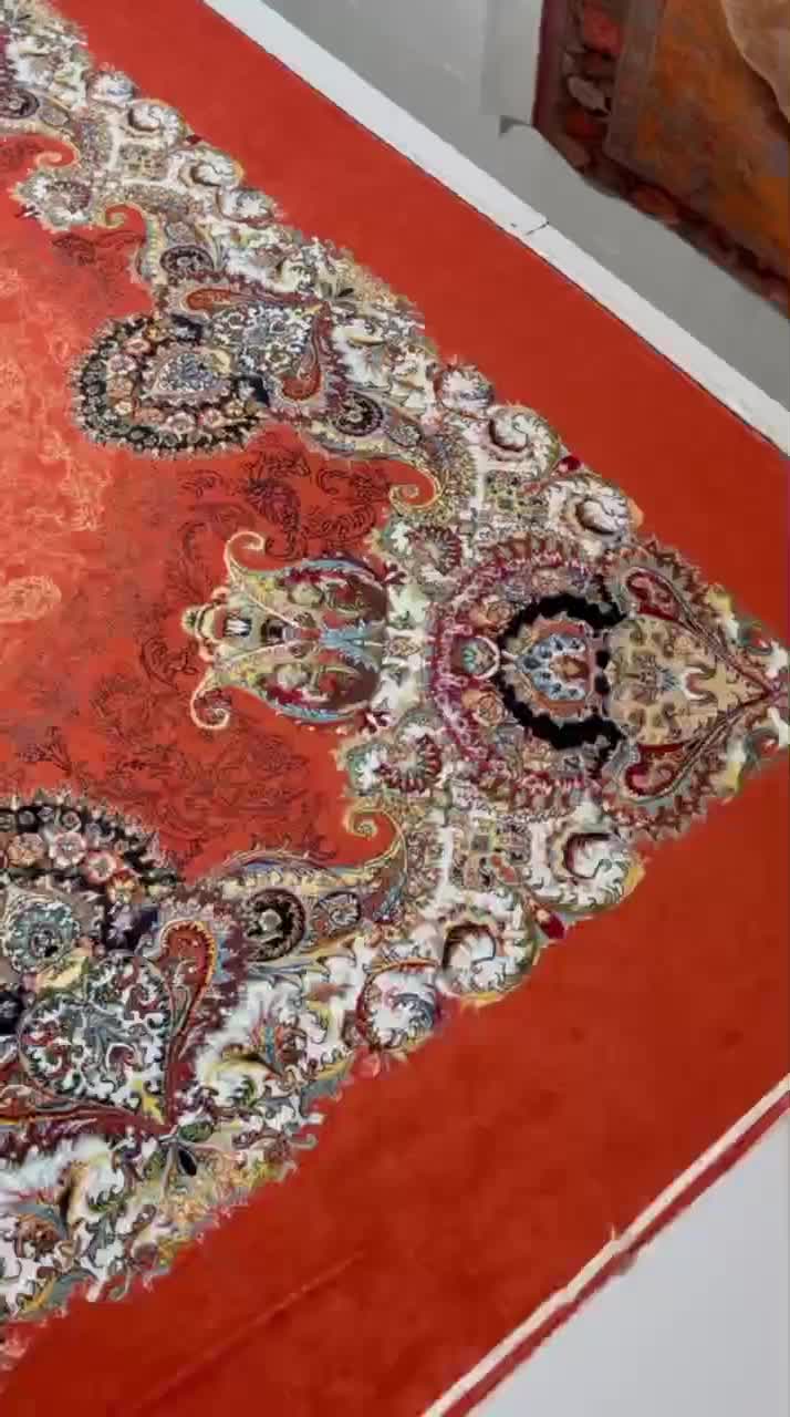 فرش نخر(تعویض کهنه بافرشینه نو)روفرشی کشدار(اقساط)|روفرشی|قم, پامنار|دیوار