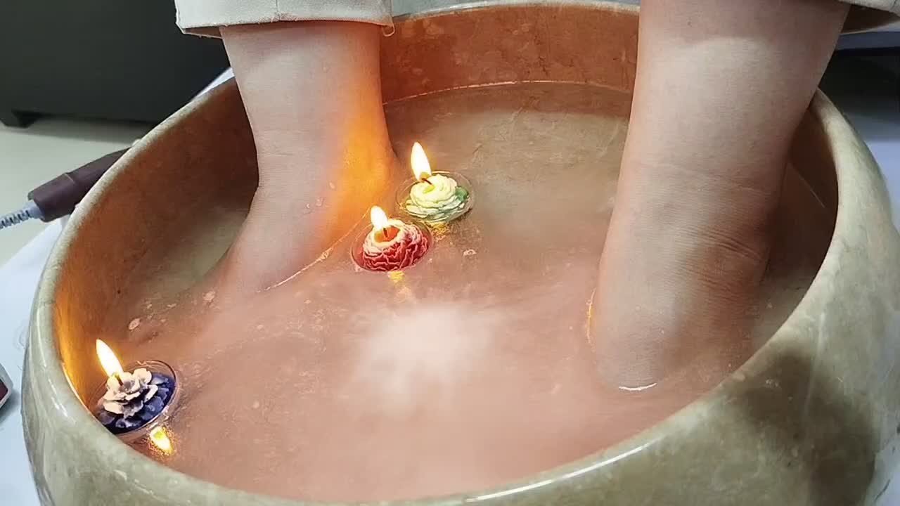 ترمیم ناخن دست و ژلیش ساده|خدمات آرایشگری و زیبایی|رشت, چله خانه|دیوار