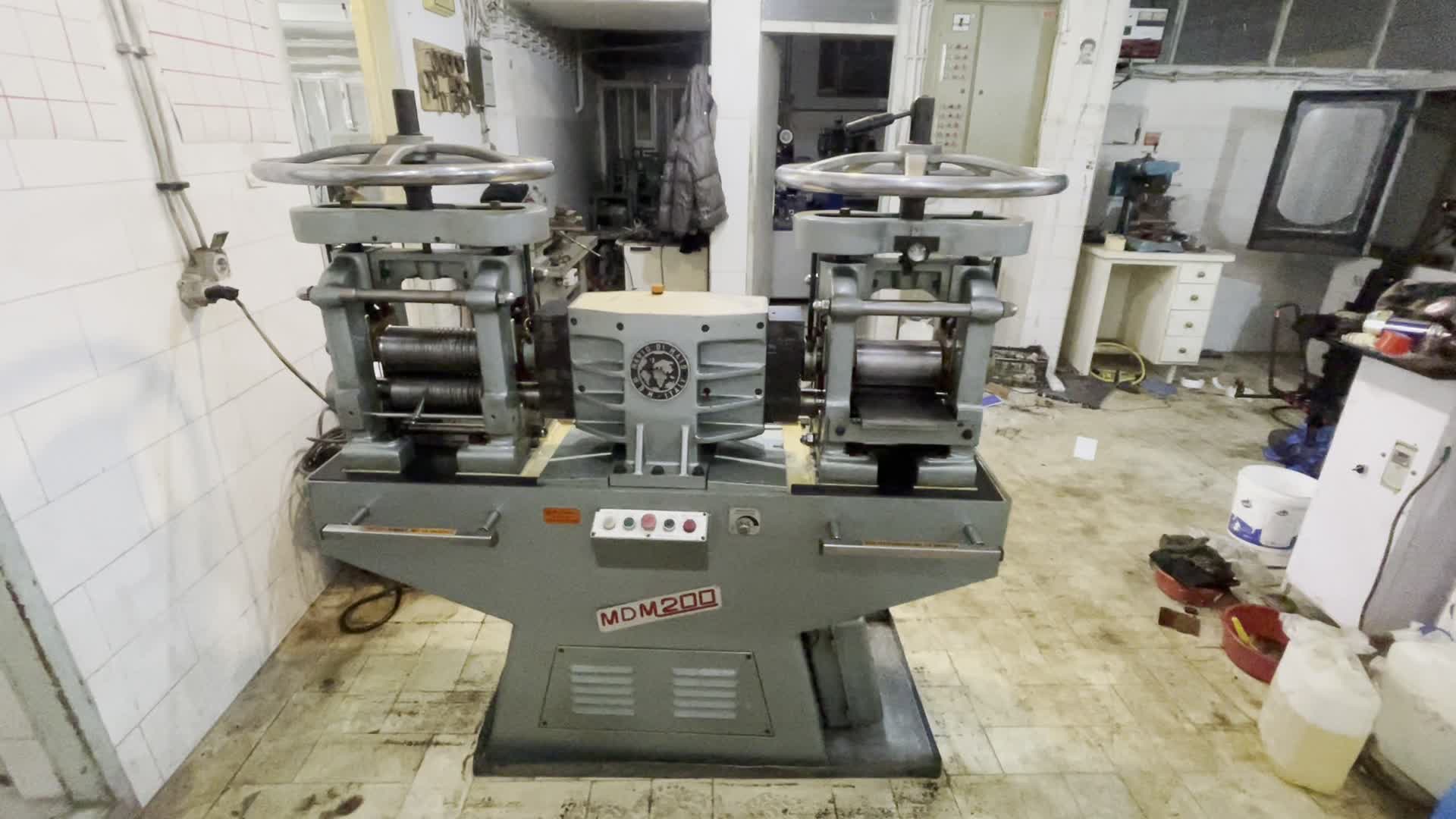 دستگاه نورد ۲۰۰ ایتالیایی|ماشین‌آلات صنعتی|یزد, |دیوار