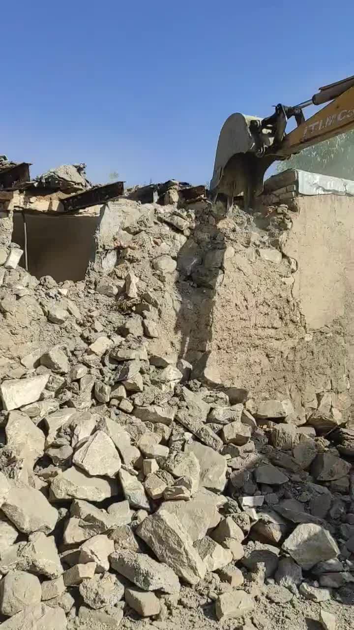 تخریب ساختمان کلی وجزعی هیلتی  کاری وجوش کاری|خدمات پیشه و مهارت|اصفهان, احمدآباد|دیوار