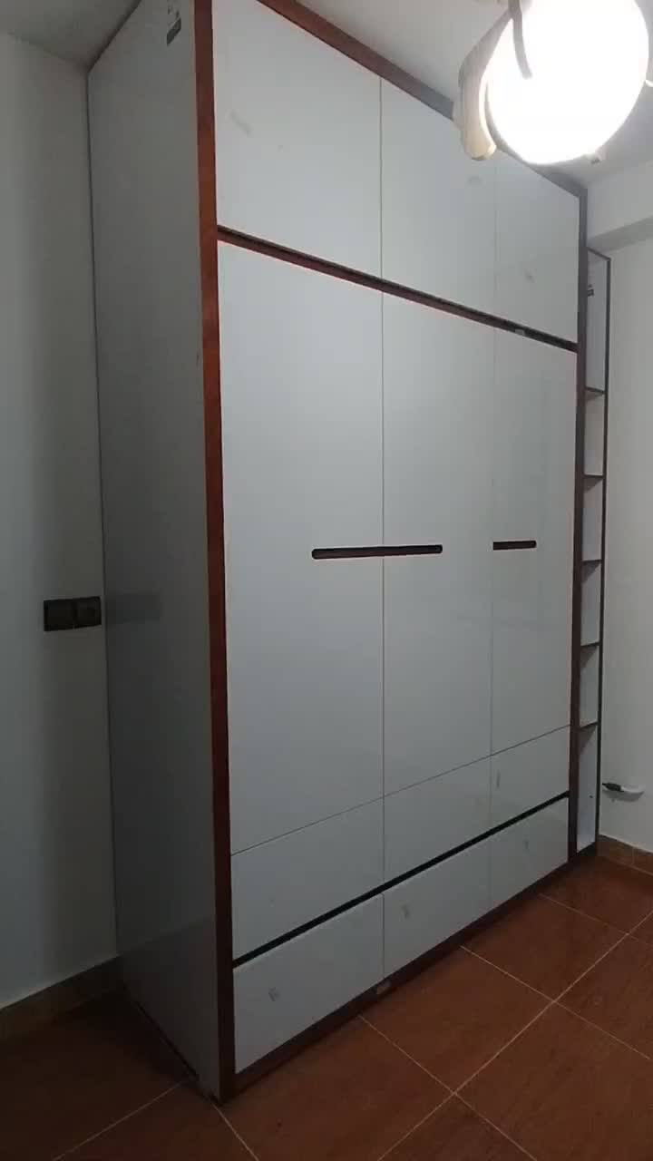 کمد رو گرون نخری بردی ***کف قیمت|جاکفشی، کمد، دراور|لاهیجان, لیالستان|دیوار