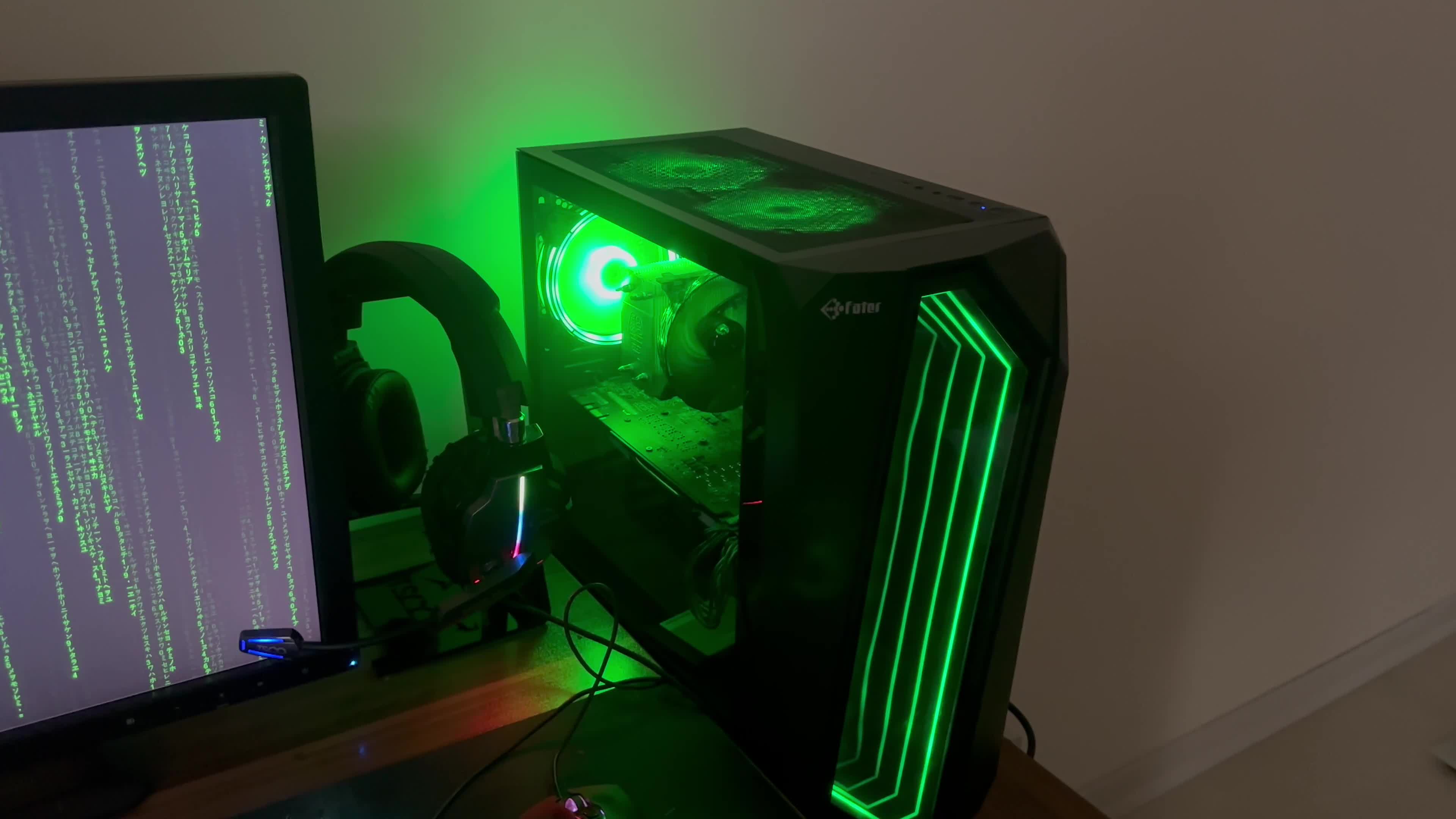 سیستم گیمینگ|رایانه رومیزی|ساوه, |دیوار