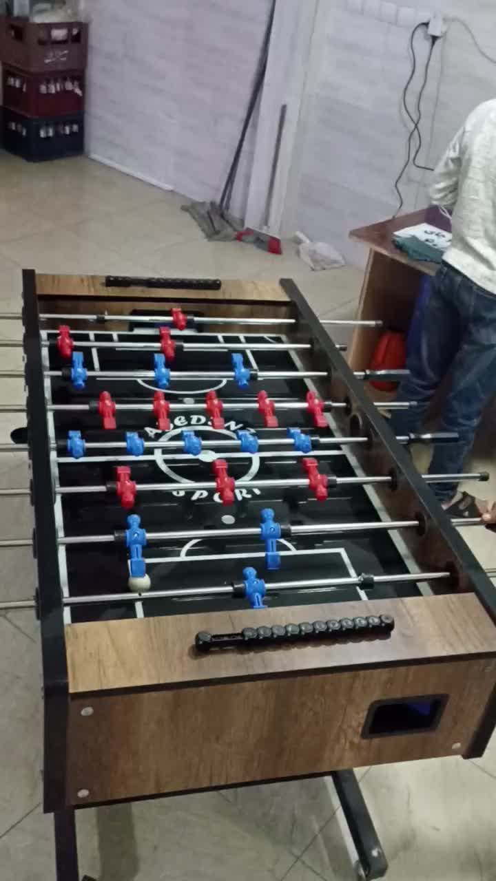 فوتبال دستی|ورزش‌های توپی|اهر, |دیوار