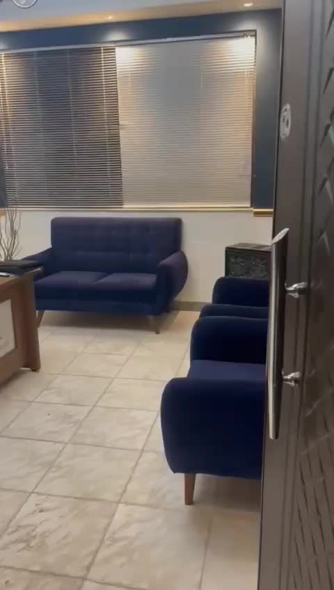 فروش واحد تجاری۴۹متری بازسازی شده در خ شهدا مرکز|فروش دفتر کار، اتاق اداری، مطب|لاهیجان, انقلاب|دیوار