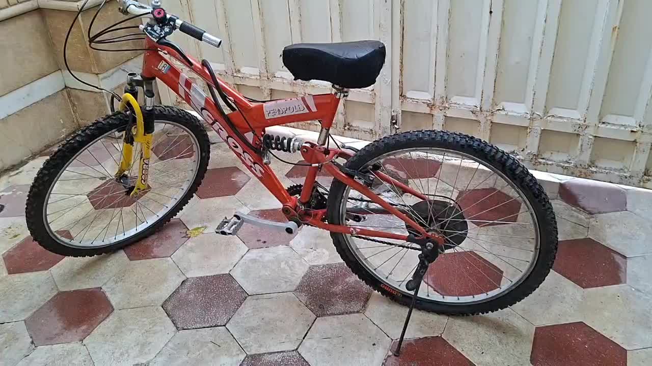 دوچرخه ۲۴ کراس محکم سالم راحت با دوام|دوچرخه، اسکیت، اسکوتر|شیراز, پودنک|دیوار