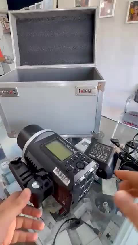 فلاش پرتابل ad600bm|دوربین عکاسی و فیلم‌برداری|بهبهان, |دیوار