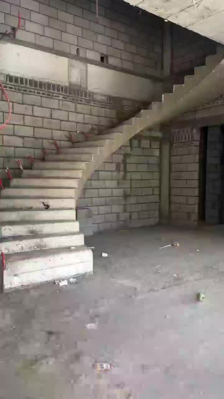 پله گرد بتنی،استخر جکوزی،تاسیسات|خدمات پیشه و مهارت|لنگرود, |دیوار