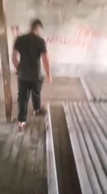 تیرک بتنی پایه بتنی ستون سیمانی ستون باغی فنس|خدمات باغبانی و درختکاری|قزوین, |دیوار