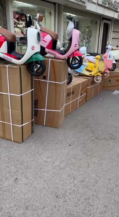 ماشین شارژی بنز Amg فروش اقساطی 4 ماه بدون سود|اسباب و اثاث بچه|تاکستان, |دیوار