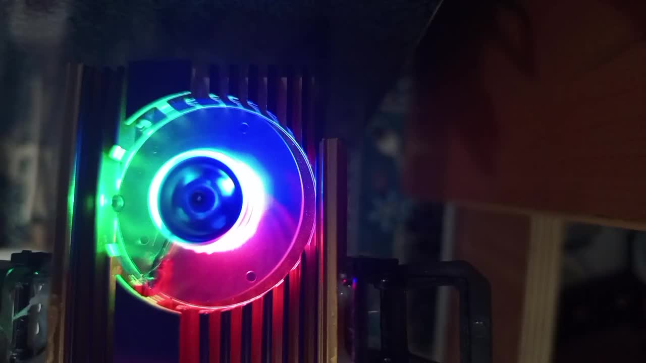 فن خنک کننده گیمینگ|لوازم جانبی موبایل و تبلت|یاسوج, |دیوار