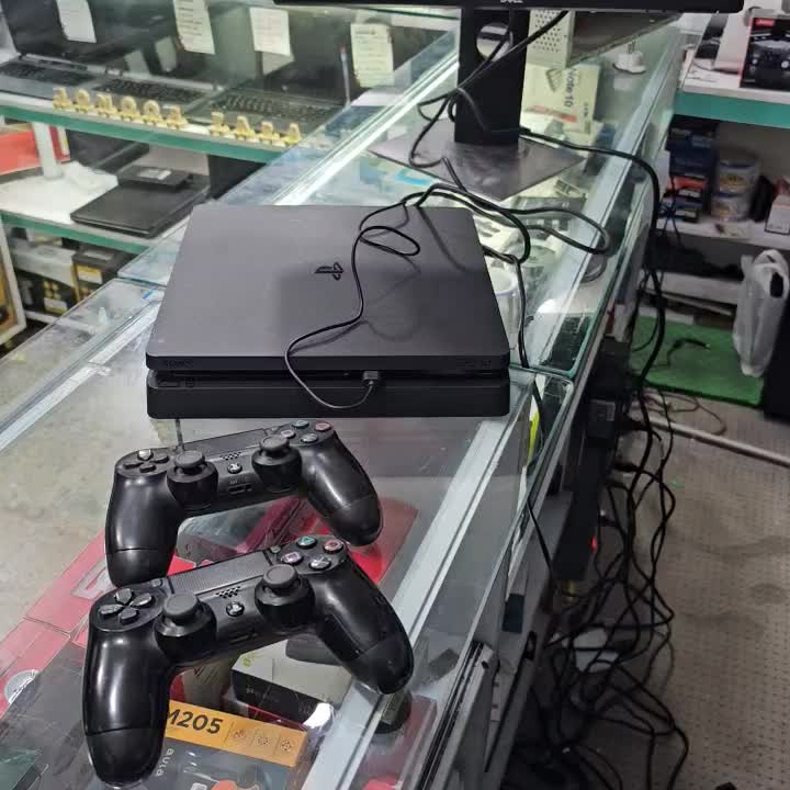 کنسول بازی PS4 SLIM کپی خور دو دسته با ۲۰ تا بازی|کنسول، بازی ویدئویی و آنلاین|یاسوج, |دیوار