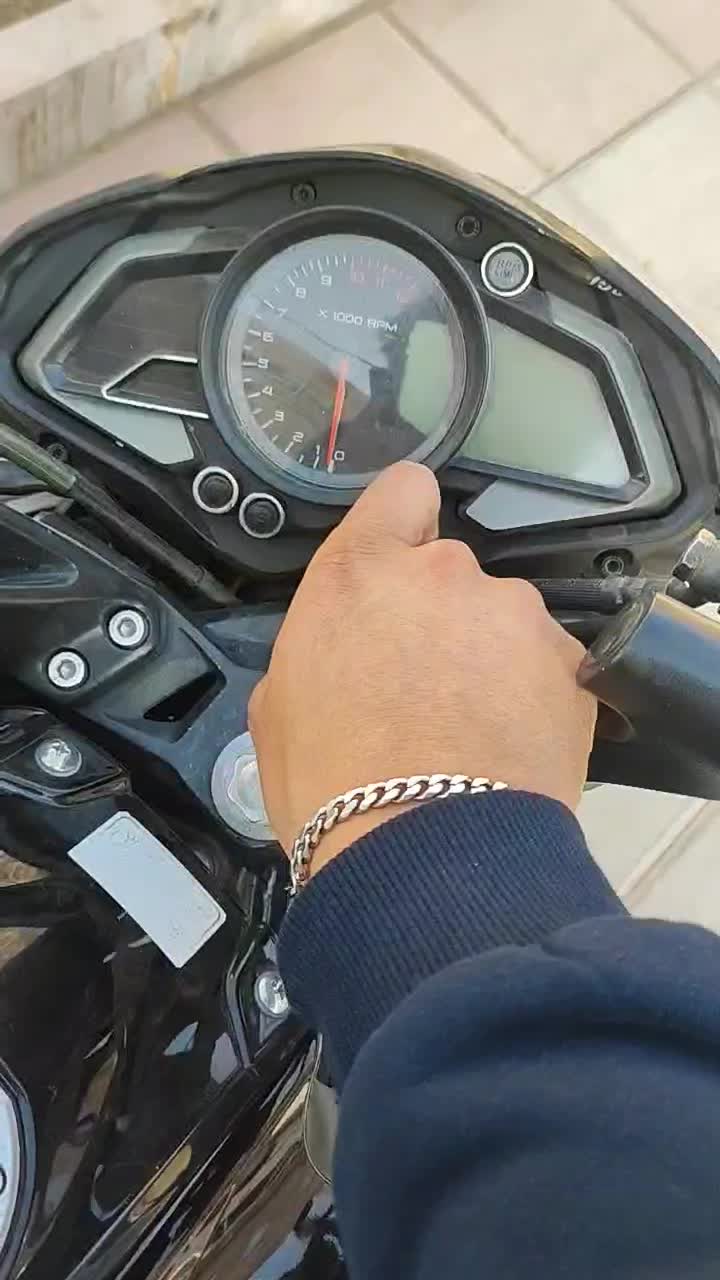 NS 200|موتورسیکلت|قم, کلهری|دیوار