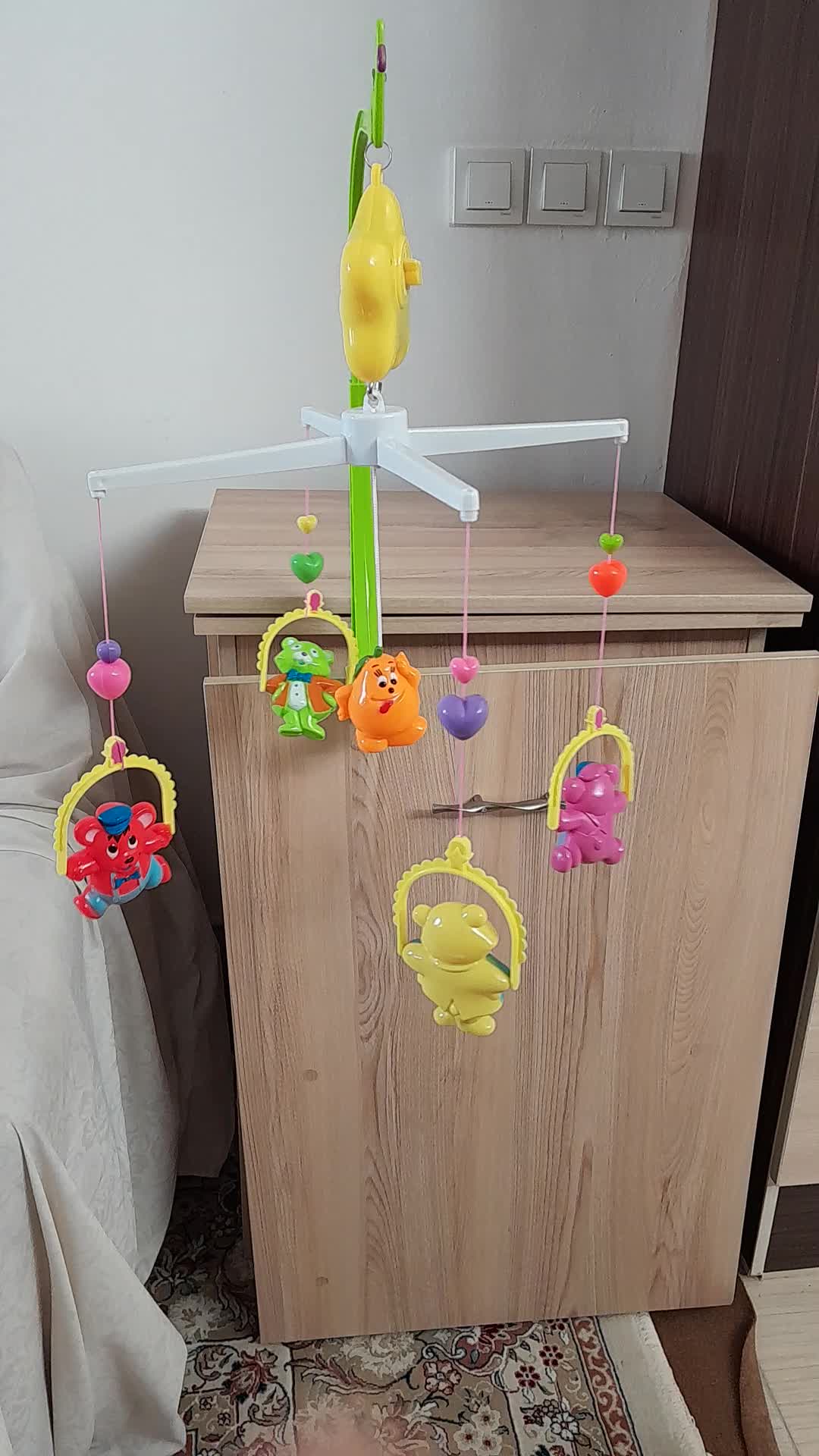 آویز تخت موزیکال کوکی نوزاد|اسباب و اثاث بچه|نجفآباد, سعدی|دیوار
