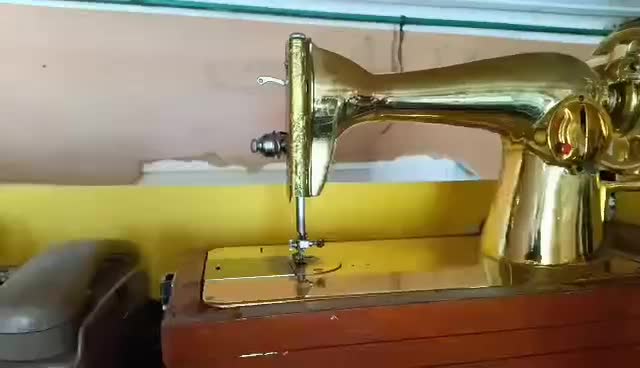 تلفن رومیزی  قدیمی  دکوری  سلطنتی|تلفن رومیزی|جهرم, |دیوار