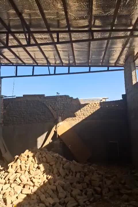 سوله نیمه کاره فروشی|فروش دفتر صنعتی، کشاورزی، تجاری|ساوه, |دیوار