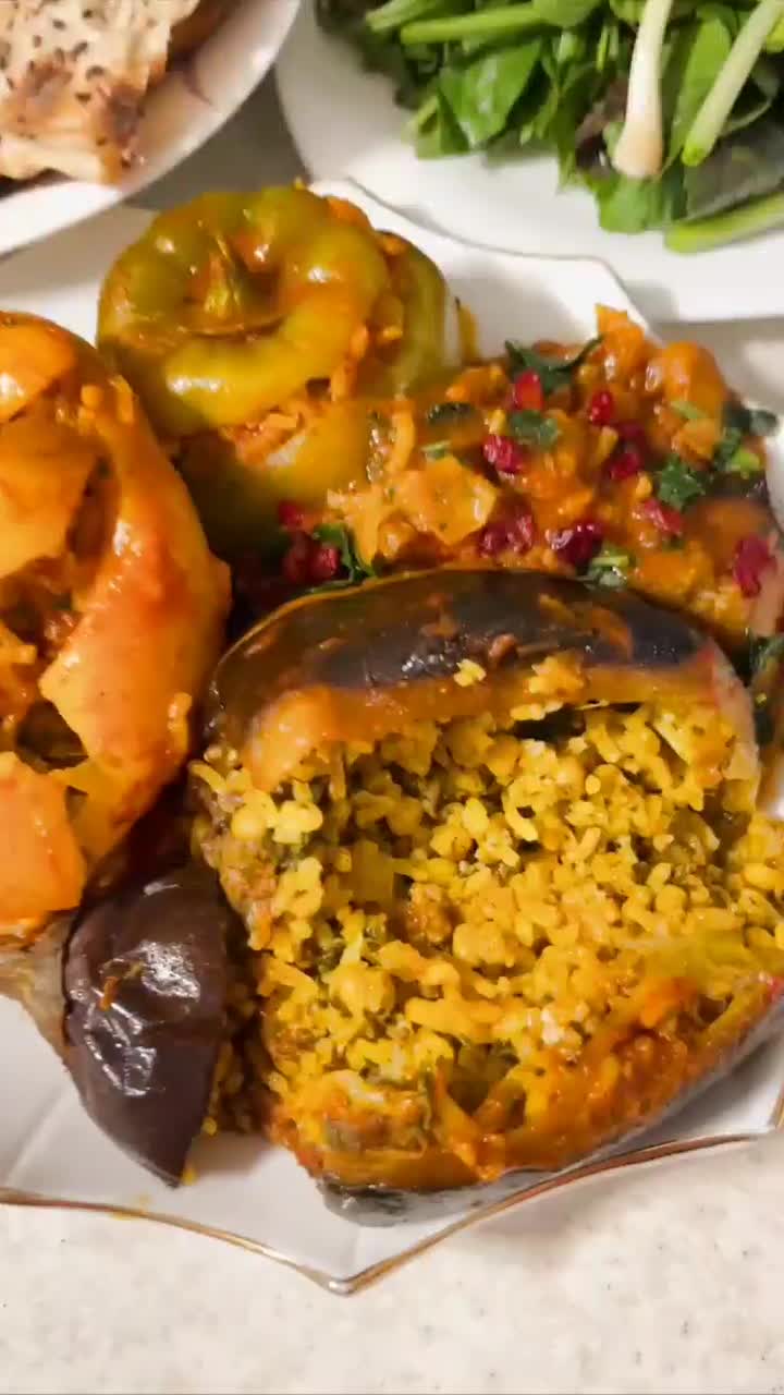 دلمه بادمجان فلفل وگوجه و برگ و کوفته تبریزی|خوردنی و آشامیدنی|تهران, قنات‌کوثر|دیوار