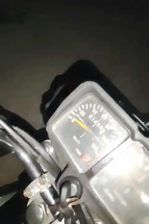 پیشرو درحد کم کار|موتورسیکلت|سیمین شهر, |دیوار