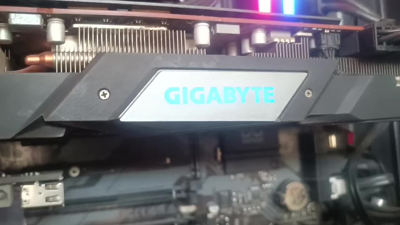 گرافیک giga rx 5700xt بسیار تمیز روی سیستم بوده|قطعات و لوازم جانبی رایانه|پیر بکران, |دیوار