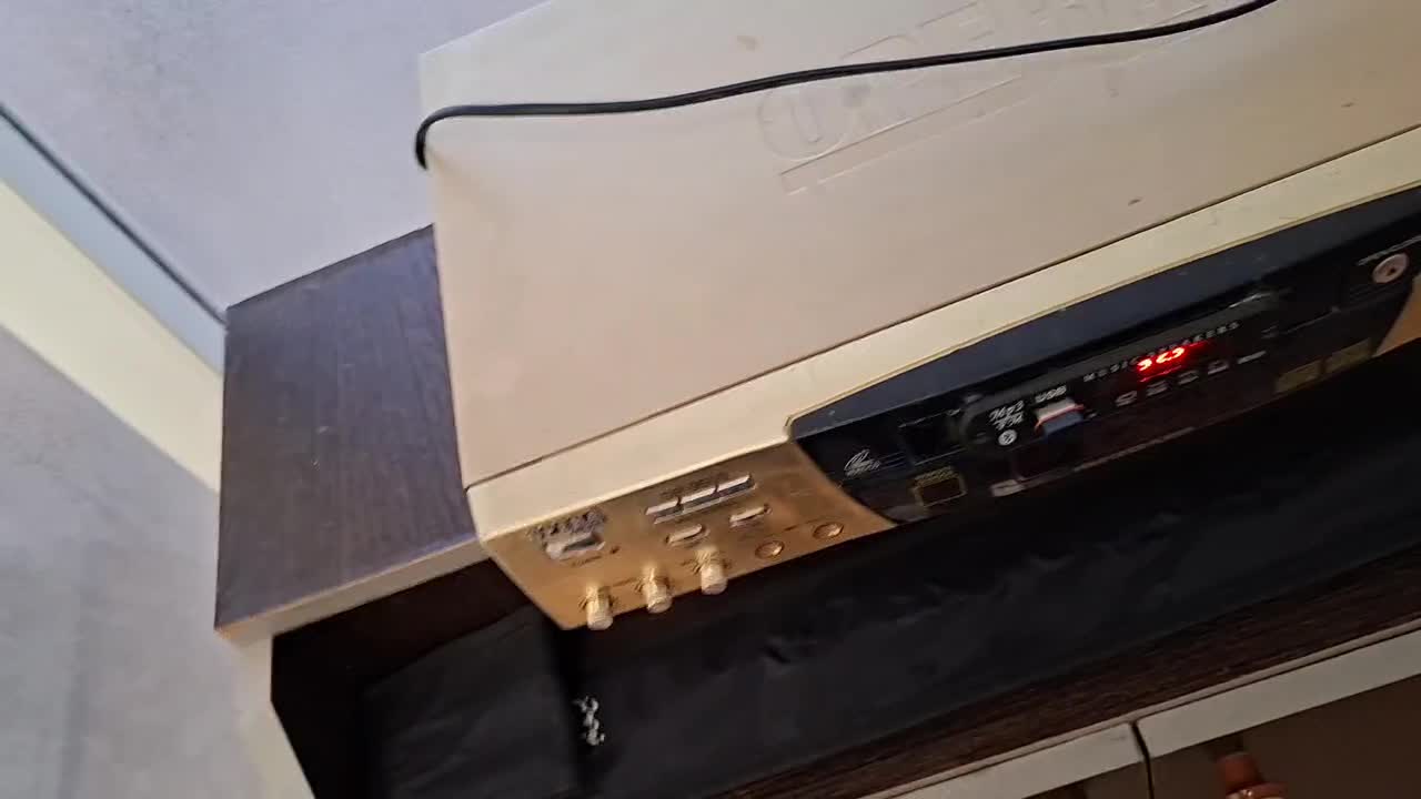 سی دی رادیو دار و فلش خورش کردم|سیستم صوتی خانگی|خمینیشهر, |دیوار