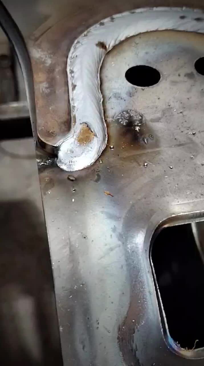 انجام کلیه خدمات جوشکاری و برشکاری.|خدمات پیشه و مهارت|ارومیه, |دیوار