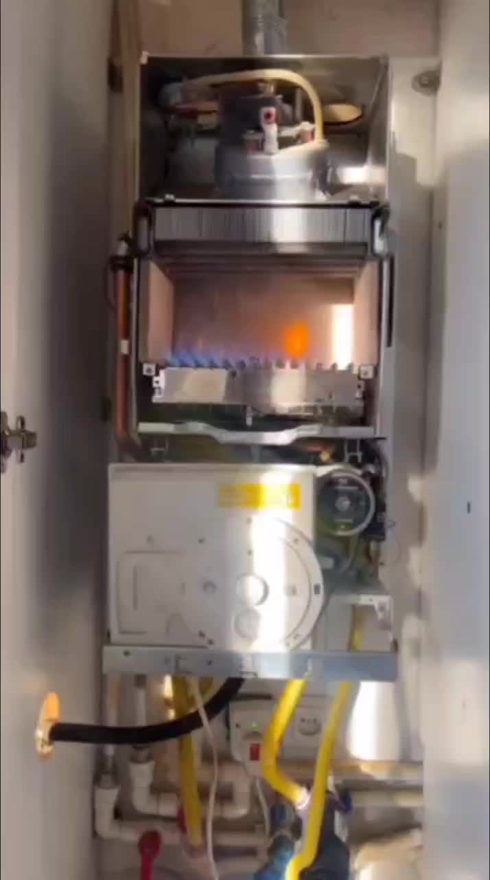 تعمیر وسرویسکار وتعمیر کار پکیچ وشوفاژ و لوله کشی|خدمات پیشه و مهارت|تبریز, |دیوار