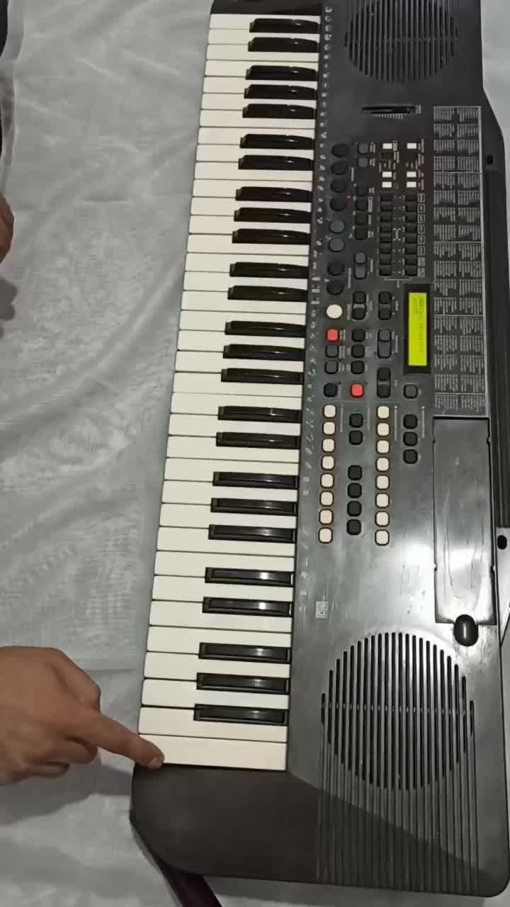 KORG i5s|پیانو، کیبورد، آکاردئون|کامیاران, |دیوار