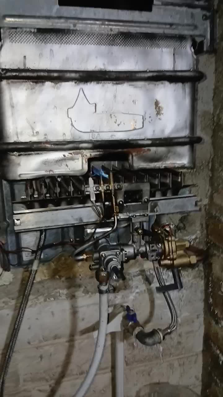 تعمیر ابگرمکن و پکیج دیواری و شوفاژ|خدمات پیشه و مهارت|چمستان, |دیوار