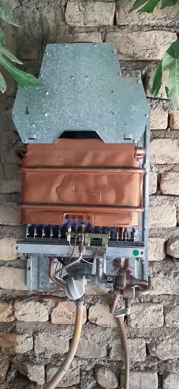 آبگرمکن درحد فروشی سرویس شده روشن تحویل داده میشود|آبگرمکن، پکیج، شوفاژ|بجنورد, |دیوار