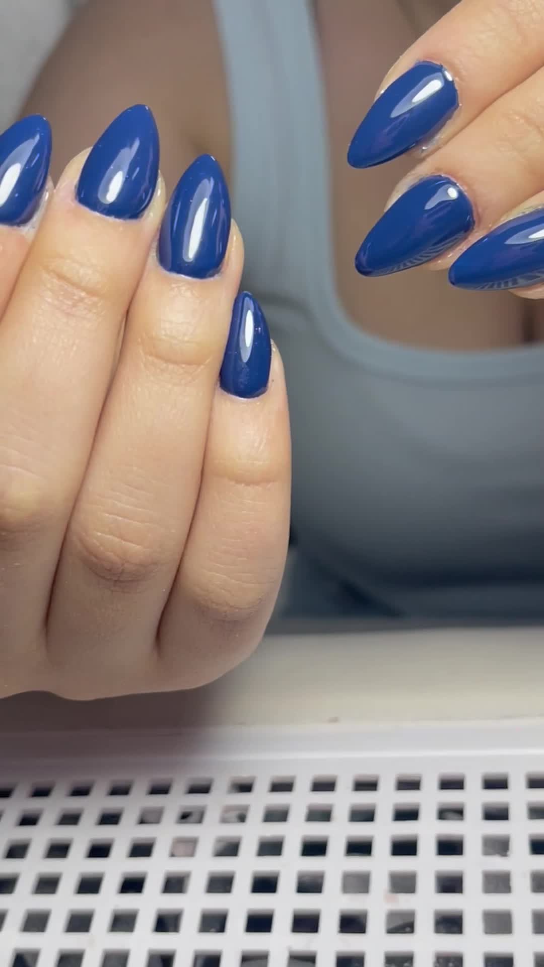 خدمات تخصصی ناخن با تخفیف ویژ با رنگای ترند پاییزی|خدمات آرایشگری و زیبایی|کیش, |دیوار